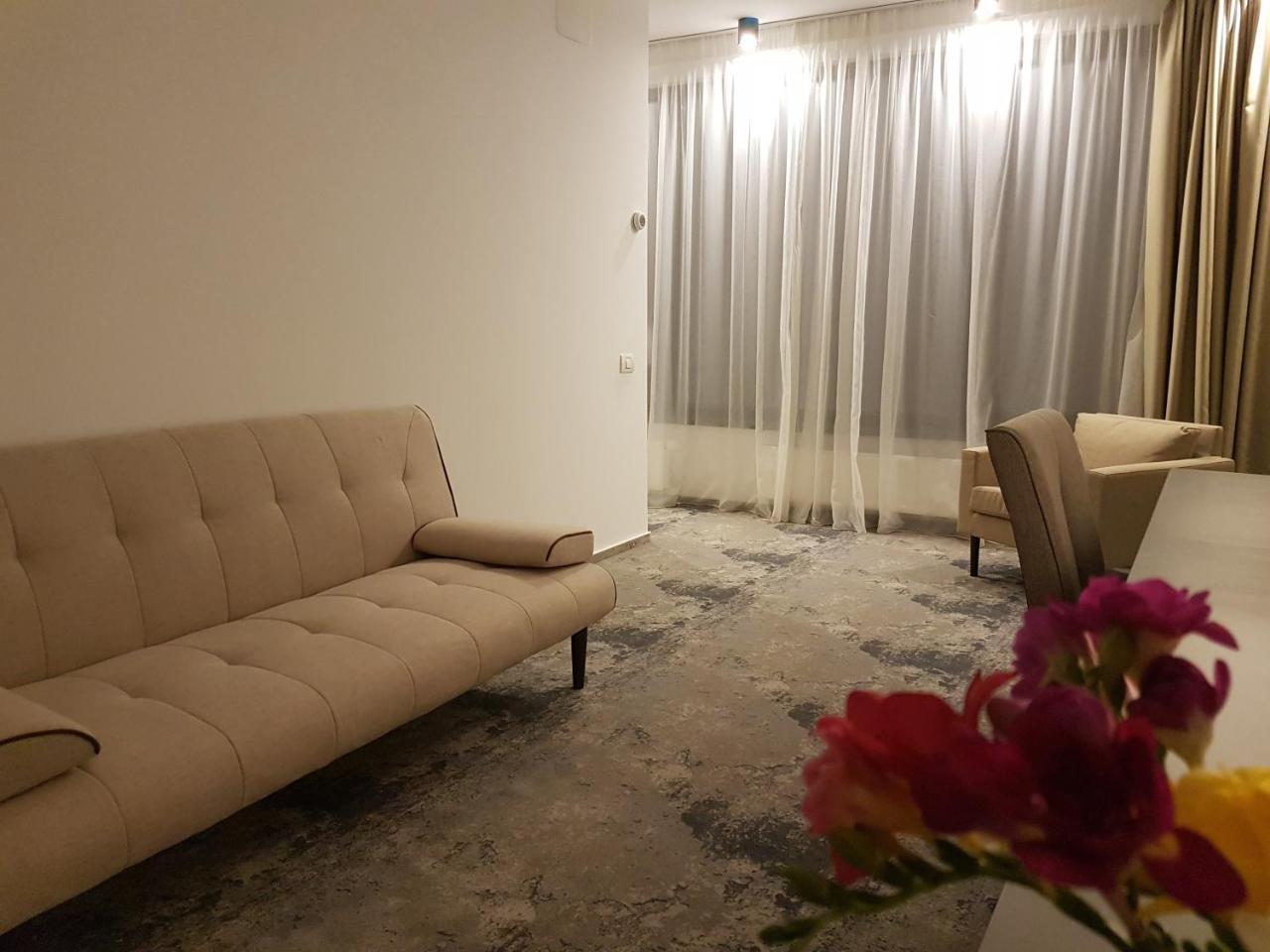 Ymy Boutique Bucureşti